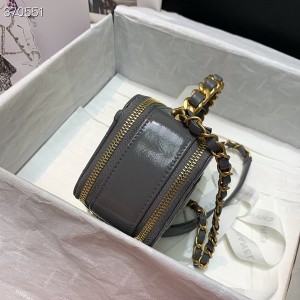 Chanel Mini Vanity Case With Woven Chain Handle 14cm AS2178 Lambskin Leather Gold Hardware Fall/Winter 2020 Collection - Image 7