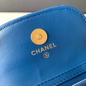 Chanel Mini Waist Bag with Charm Chain 10cm Lambskin Leather Gold Hardware Fall/Winter 2020 Collection - Image 8