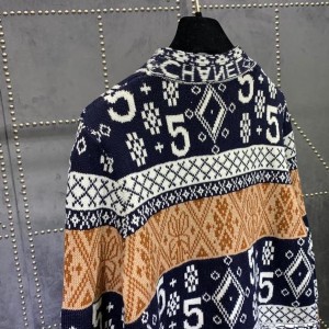 Chanel Motif Cardigan Womens Waist Length Cardigan Fall/Winter 2020 Collection - Image 6