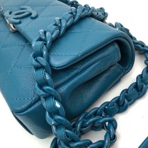 Chanel My Everything Lacquered Logo Flap Bag 20CM Caviar Grained Calfskin Leather Lacquer Hardware Cruise 2021 Seasonal Collection - Image 4