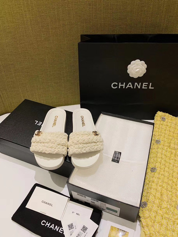 Chanel Pearl Beaded Embellished Sandals Calfskin Leather Spring/Summer 2020 Collection Size