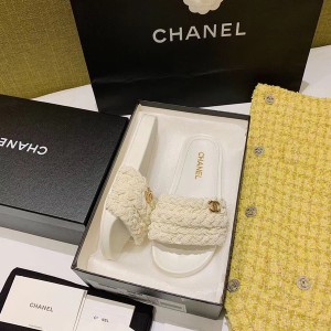 Chanel Pearl Beaded Embellished Sandals Calfskin Leather Spring/Summer 2020 Collection - Image 3