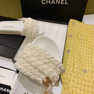 Chanel Pearl Beaded Embellished Sandals Calfskin Leather Spring/Summer 2020 Collection - Image 6