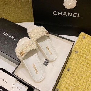 Chanel Pearl Beaded Embellished Sandals Calfskin Leather Spring/Summer 2020 Collection - Image 8