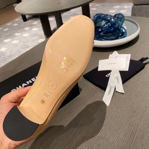 Chanel Pearl Embellished Pumps Calfskin Leather Fall/Winter 2021 Collection - Image 9