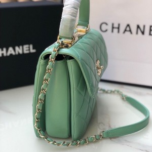 Chanel Quilted Trendy CC Bag 25cm AS92236 Gold Hardware Lambskin Leather Spring/Summer 2022 Collection - Image 6