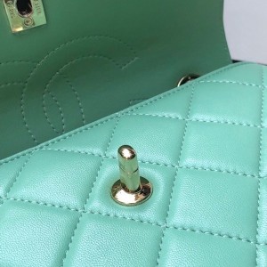 Chanel Quilted Trendy CC Bag 25cm AS92236 Gold Hardware Lambskin Leather Spring/Summer 2022 Collection - Image 8
