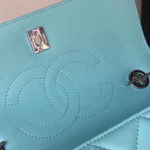 Chanel Quilted Trendy CC Bag 25cm AS92236 Silver Hardware Lambskin Leather Spring/Summer 2022 Collection - Image 8