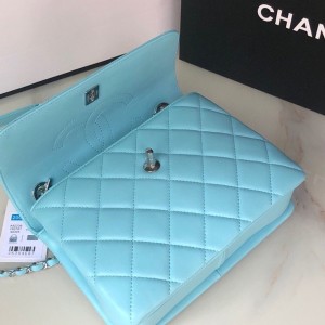 Chanel Quilted Trendy CC Bag 25cm AS92236 Silver Hardware Lambskin Leather Spring/Summer 2022 Collection - Image 9