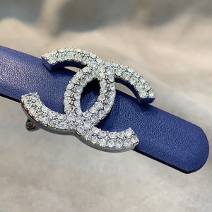 Chanel Rhinestone CC Logo 1.5CM Belt Gold Hardware Grained Calfskin Leather Fall/Winter 2020 Collection - Image 4