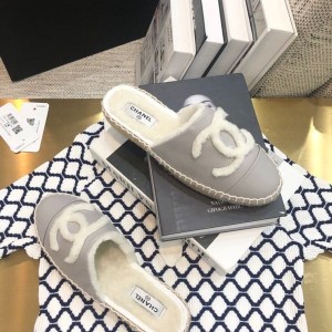 Chanel Shearling Fur Espadrille Mules Lambskin Leather Fall/Winter 2020 Collection - Image 4