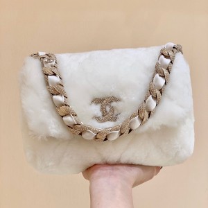 Chanel Shearling Fur Flap Bag 22cm Lambskin Leather Strass Metal Silver Hardware Cruise 2021 Seasonal Collection - Image 4