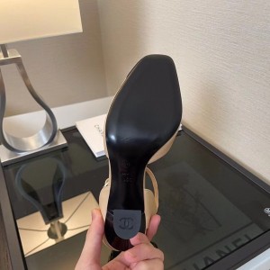 Chanel Strappy Pumps Calfskin Leather Fall/Winter 2021 Collection - Image 3