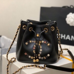 Chanel Studded CC Detail Drawstring Bucket Bag 20cm Gold Hardware Lambskin Leather Spring/Summer 2020 Collection - Image 3