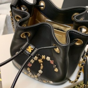 Chanel Studded CC Detail Drawstring Bucket Bag 20cm Gold Hardware Lambskin Leather Spring/Summer 2020 Collection - Image 7