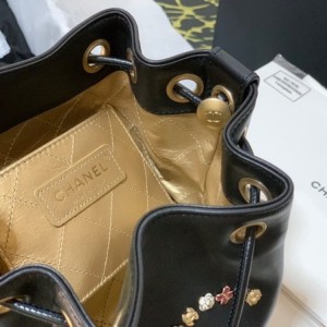 Chanel Studded CC Detail Drawstring Bucket Bag 20cm Gold Hardware Lambskin Leather Spring/Summer 2020 Collection - Image 8
