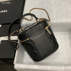 Chanel Trendy CC Vanity Case Bag 24cm Lambskin Leather Cruise 2020 Collection - Image 3