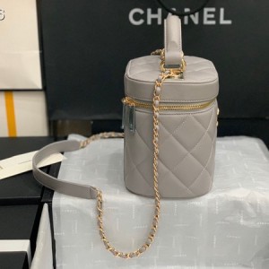 Chanel Trendy CC Vanity Case Bag 24cm Lambskin Leather Cruise 2020 Collection - Image 4