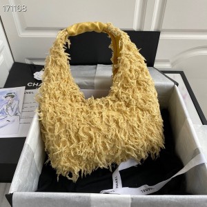 Chanel Tweed Calfskin Hobo Bag 40cm Gold Hardware Cruise 2021 Seasonal Collection - Image 6