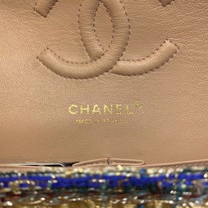 Chanel Tweed Classic Flap Bag 25cm Gold Hardware Spring/Summer 2020 Collection - Image 5