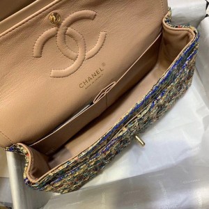 Chanel Tweed Classic Flap Bag 25cm Gold Hardware Spring/Summer 2020 Collection - Image 6