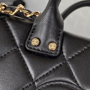 Chanel Vanity Case Bag 15cm AS3344 Calfskin Leather Fall/Winter 2022 Collection - Image 5