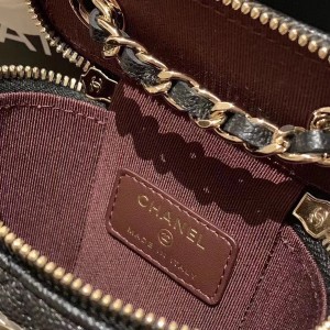 Chanel Vertical Vanity Bag 12cm Caviar Leather Gold Hardware Fall/Winter 2020 Collection - Image 8