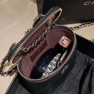 Chanel Vertical Vanity Bag 12cm Caviar Leather Gold Hardware Fall/Winter 2020 Collection - Image 9
