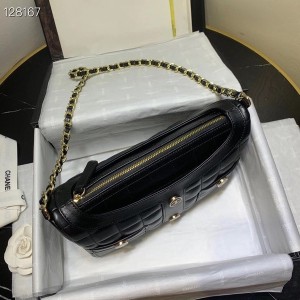 Chanel Vintage Mademoiselle Jacket Bag 25cm Lambskin Leather Gold Hardware - Image 5