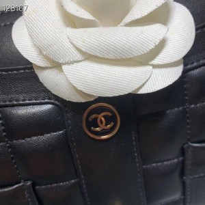 Chanel Vintage Mademoiselle Jacket Bag 25cm Lambskin Leather Gold Hardware - Image 6