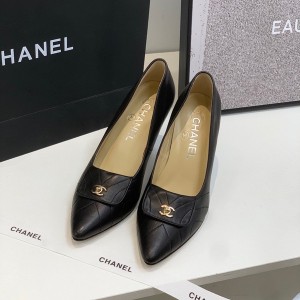 Chanel Vintage Pumps Lambskin Leather Spring/Summer 2022 Collection - Image 9