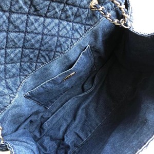Chanel Vintage XXL Flap Bag 46cm Denim Canvas Gold Hardware Spring/Summer 2022 Collection - Image 6