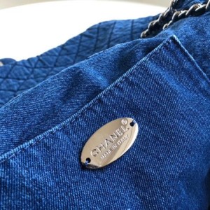 Chanel Vintage XXL Flap Bag 46cm Denim Canvas Gold Hardware Spring/Summer 2022 Collection - Image 9