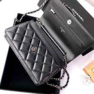 Chanel WOC Bag 20cm AS81165 Lambskin Leather Silver Hardware Spring/Summer 2022 Collection - Image 4