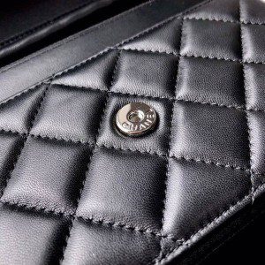 Chanel WOC Bag 20cm AS81165 Lambskin Leather Silver Hardware Spring/Summer 2022 Collection - Image 10