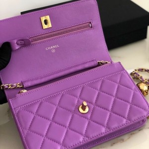 Chanel WOC Bag 20cm with Charm Lambskin Leather Gold Hardware Spring/Summer 2022 Collection - Image 6