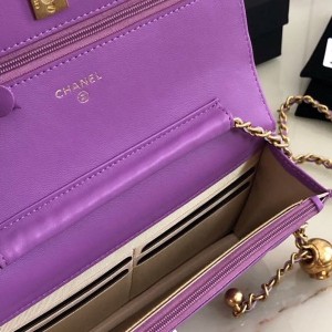 Chanel WOC Bag 20cm with Charm Lambskin Leather Gold Hardware Spring/Summer 2022 Collection - Image 8