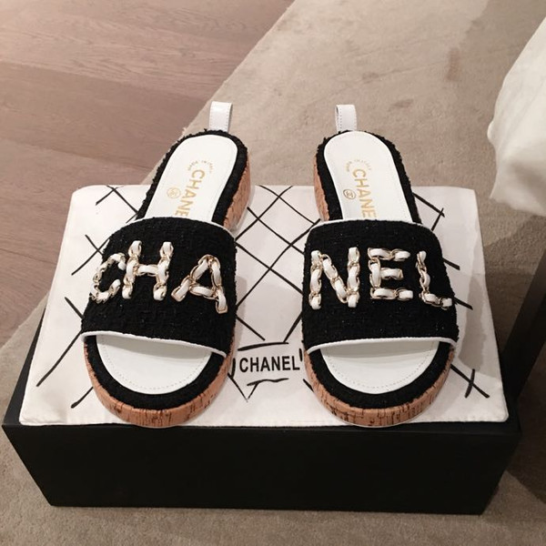 Chanel Woven Chain Cork Mules Sandals Tweed/Calfskin Leather Spring/Summer 2020 Collection Size