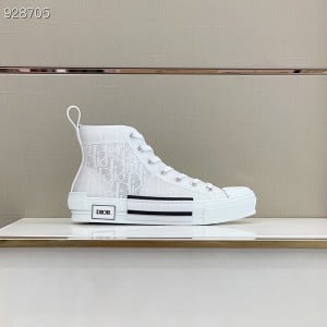 Size *