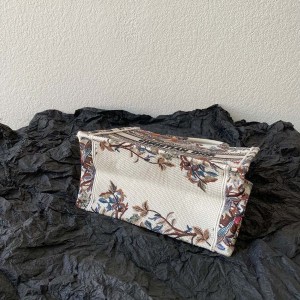 Christian Dior Book Tote Bag 25cm 1265 Jardin d'Hiver Embroidery Embroidered Canvas Fall/Winter 2022 Collection - Image 6