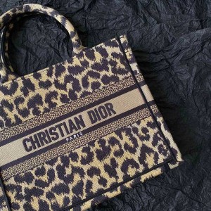 Christian Dior Book Tote Bag 25cm 1265 Mizza Embroidery Canvas Fall/Winter 2022 Collection - Image 6