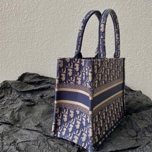 Christian Dior Book Tote Bag 25cm 1265 Oblique Embroidered Canvas Fall/Winter 2022 Collection - Image 5