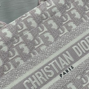 Christian Dior Book Tote Bag 25cm 1265 Oblique Embroidered Canvas Fall/Winter 2022 Collection - Image 5