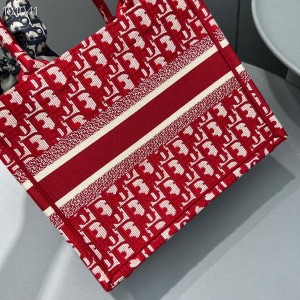 Christian Dior Book Tote Bag 25cm 1265 Oblique Embroidered Canvas Fall/Winter 2022 Collection - Image 5