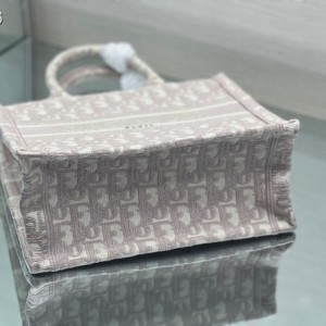 Christian Dior Book Tote Bag 25cm 1265 Oblique Embroidered Canvas Fall/Winter 2022 Collection - Image 6