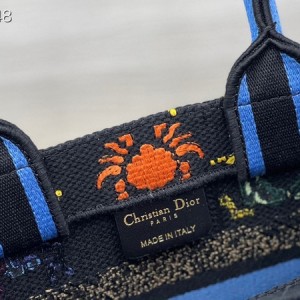 Christian Dior Book Tote Bag 25cm 1265 Pixel Zodiac Embroidery Canvas Fall/Winter 2022 Collection - Image 9