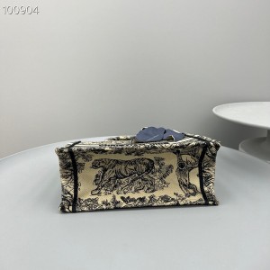 Christian Dior Book Tote Bag 25cm 1265 Toile De Jouy Embroidery Canvas Spring/Summer 2023 Collection - Image 4