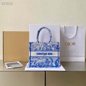Christian Dior Book Tote Bag 25cm 1265 Toile de Jouy Reverse Transparent Embroidery Canvas Fall/Winter 2022 Collection - Image 9