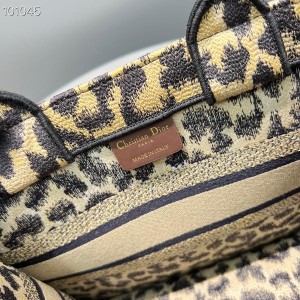 Christian Dior Book Tote Bag 25cm M1265 Mizza Embroidery Canvas Fall/Winter 2022 Collection - Image 9