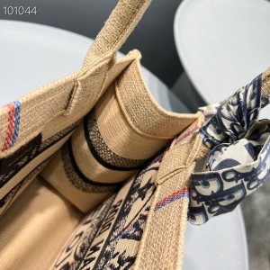 Christian Dior Book Tote Bag 25cm M1265 Union Jute Embroidery Canvas Fall/Winter 2022 Collection - Image 8